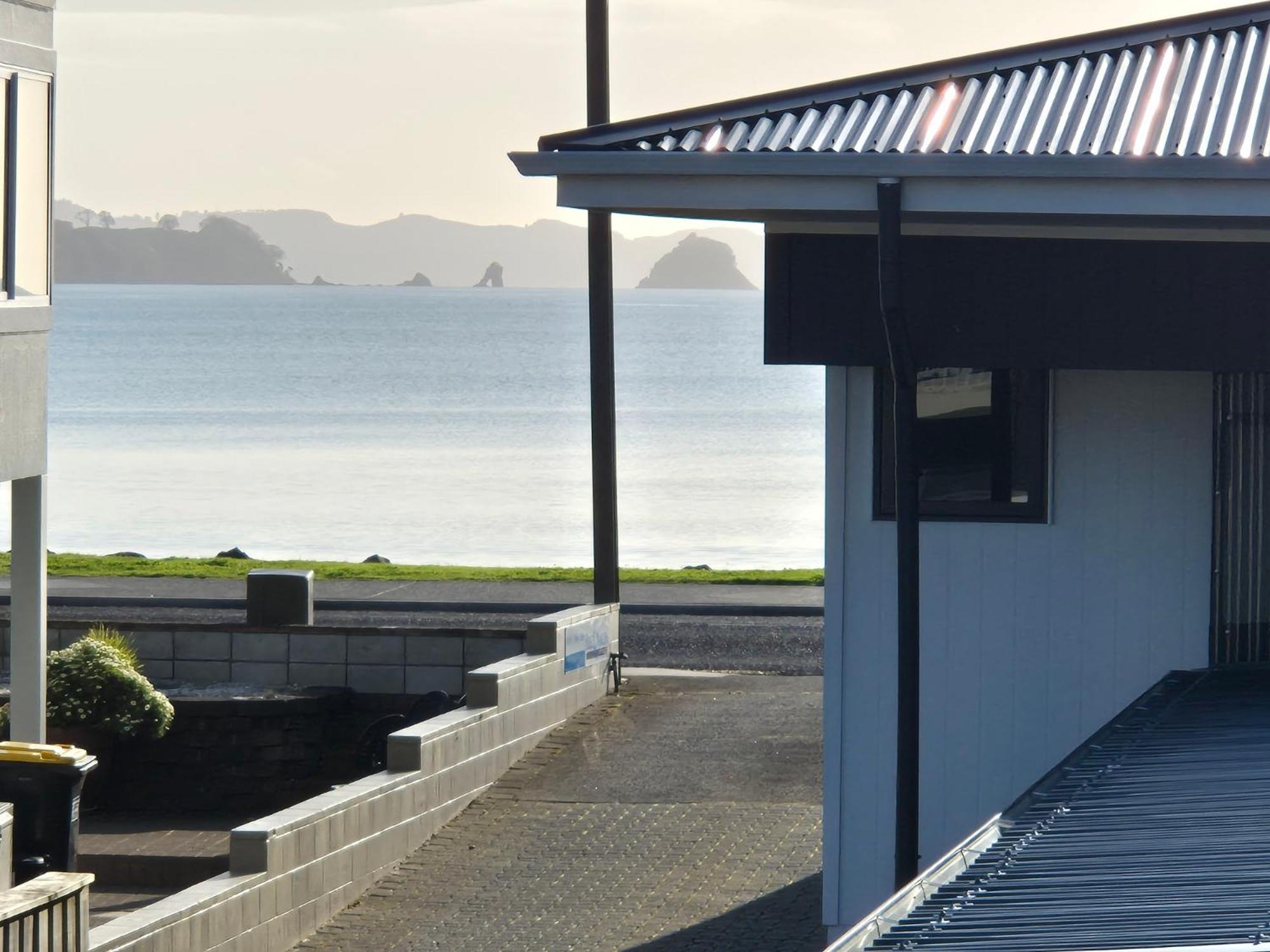 Blue Marlin Apartments Whitianga Esterno foto