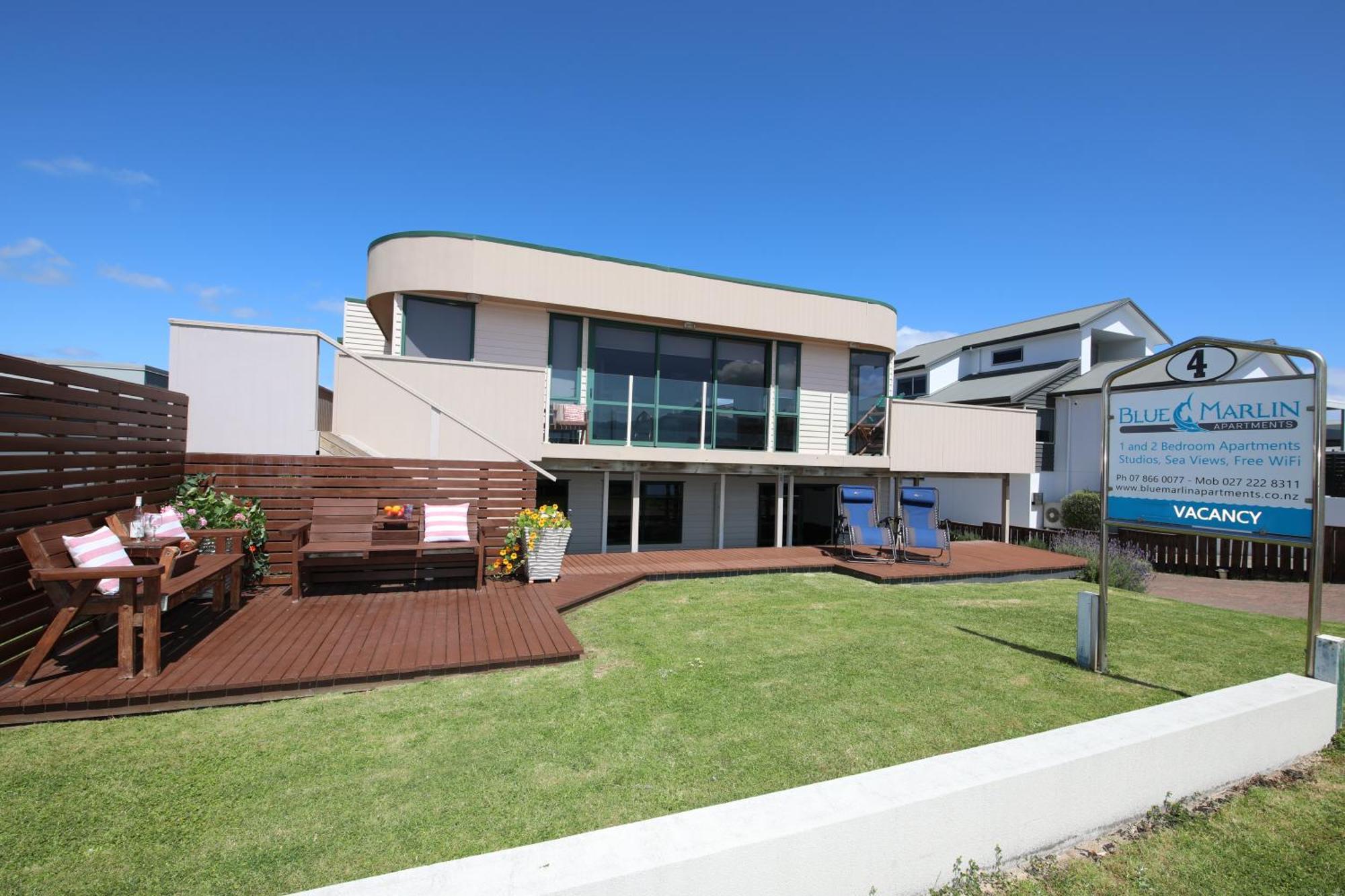 Blue Marlin Apartments Whitianga Esterno foto
