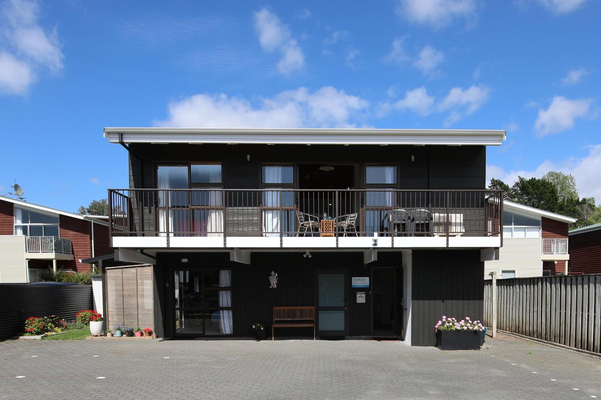 Blue Marlin Apartments Whitianga Esterno foto